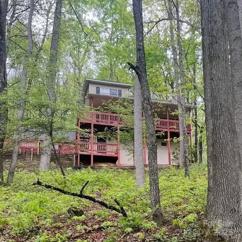180 Rebel Ridge Rd, Maggie Valley, NC 28751