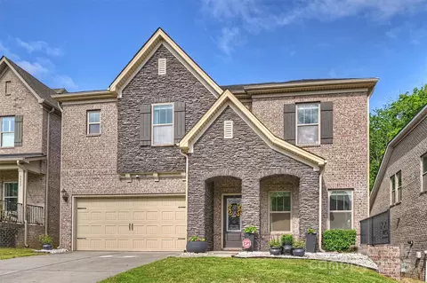 6618 Vizcaya Ct, Charlotte, NC 28226