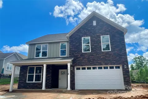 3888 12th Ne St NE, Hickory, NC 28601