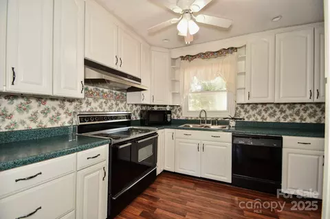 Kitchen - 1004 Midwood Dr, Monroe, NC 28112 photo 1 of 2