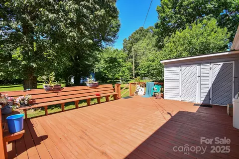 Exterior - 1004 Midwood Dr, Monroe, NC 28112 photo 3 of 6