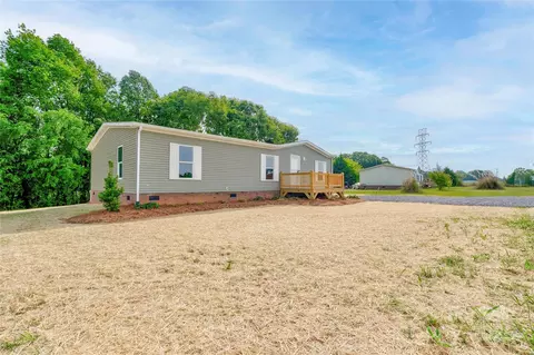 445 Davis Rd, Shelby, NC 28152 photo 2