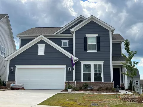 106 Goorawing Ln, Mooresville, NC 28115
