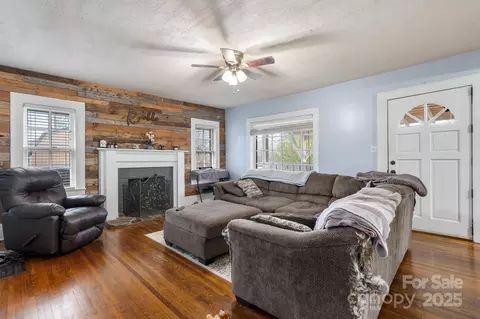 Living - 591 E Oak St, Marion, NC 28752 photo 1 of 4