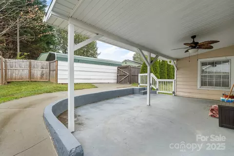 Exterior - 591 E Oak St, Marion, NC 28752 photo 12 of 13