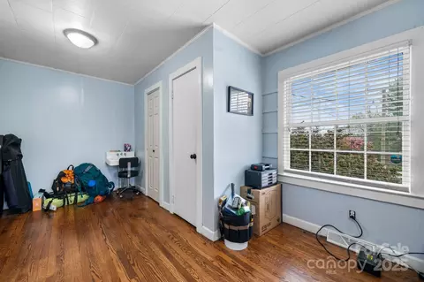 Bedroom - 591 E Oak St, Marion, NC 28752 photo 3 of 4
