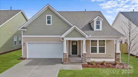 12050 Mahogany Cir, Inman, SC 29349
