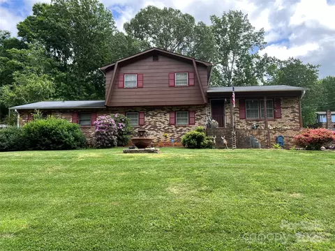 204 Aspen Dr, Gastonia, NC 28052