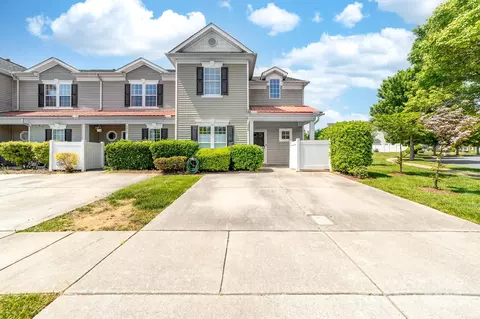 1006 Phil Oneil Dr, Charlotte, NC 28215