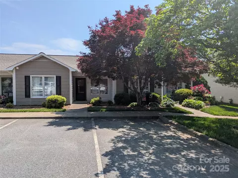 711 4th Sw B3 Ave SW #B3, Conover, NC 28613