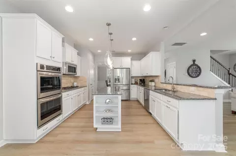 Kitchen - 2041 Topaz Plz, Davidson, NC 28036 photo 1 of 4