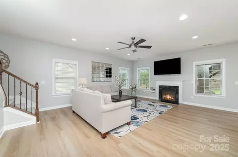 Living - 2041 Topaz Plz, Davidson, NC 28036 photo 1 of 8