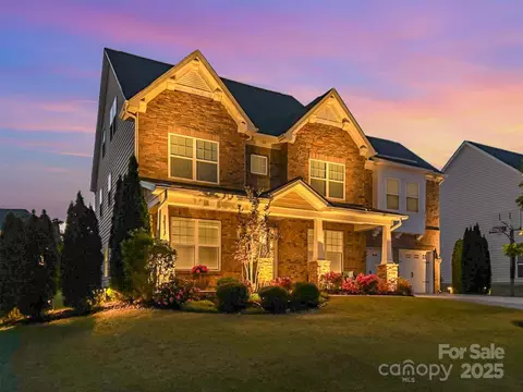 Exterior - 2041 Topaz Plz, Davidson, NC 28036 photo 7 of 8