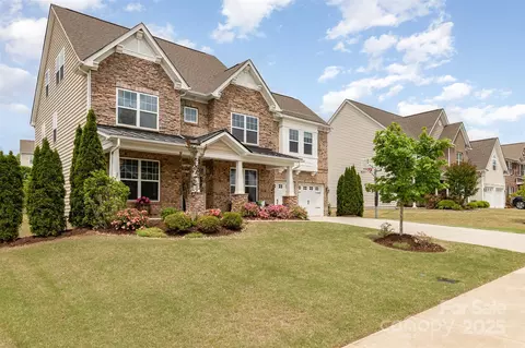 Exterior - 2041 Topaz Plz, Davidson, NC 28036 photo 1 of 8