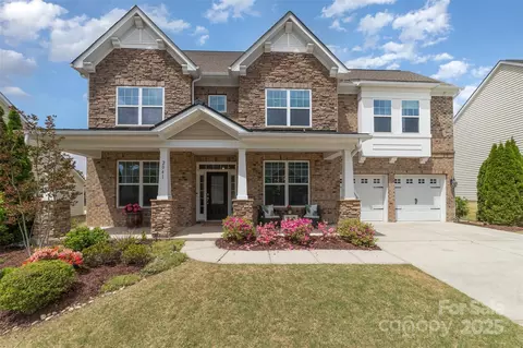 Exterior - 2041 Topaz Plz, Davidson, NC 28036 photo 3 of 8