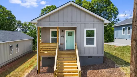 4 Chestnut Ridge Ave, Asheville, NC 28804