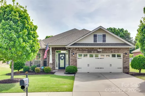 14113 Highland Meadow Rd, Charlotte, NC 28273