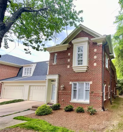 1180 Hampton Gardens Ln, Charlotte, NC 28209