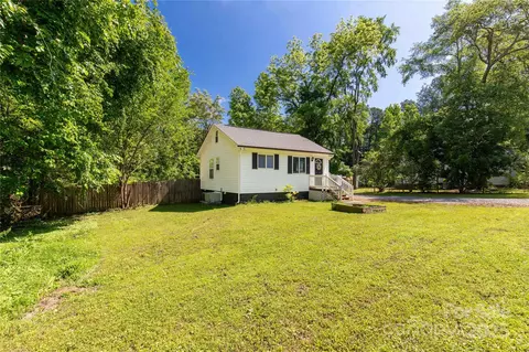 Exterior - 201 Trinity St, Clover, SC 29710 photo 2 of 5
