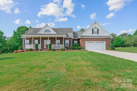34843 Ellis Spring Ct, Albemarle, NC 28001