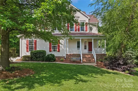 5022 Saybrook Dr, Harrisburg, NC 28075