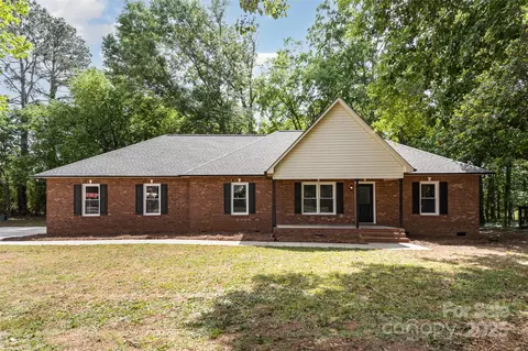 1513 White Ridge Dr, Rock Hill, SC 29732