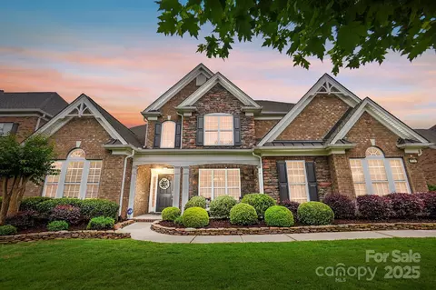 10205 Alouette Dr, Waxhaw, NC 28173