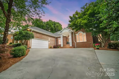 1245 Bellemeade Ln, Charlotte, NC 28270