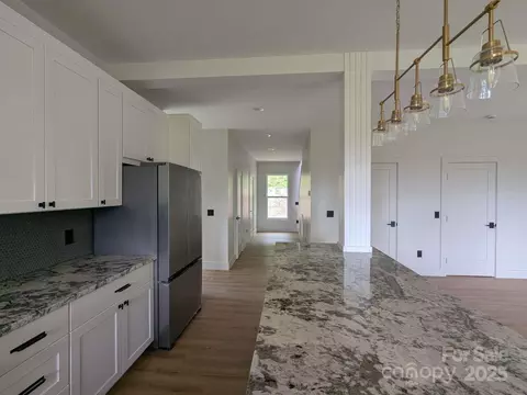689 Blake Dr, Canton, NC 28716 photo 11