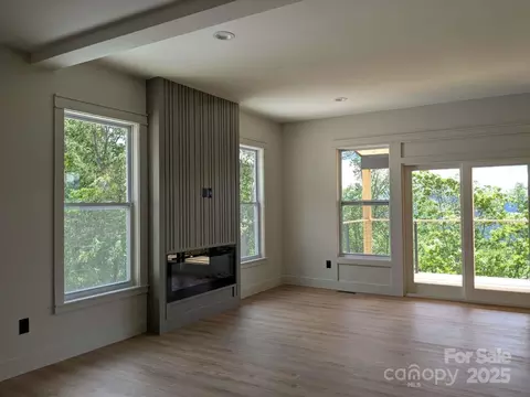 689 Blake Dr, Canton, NC 28716 photo 8