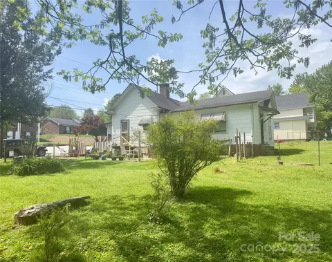 175 Spring St, Marion, NC 28752