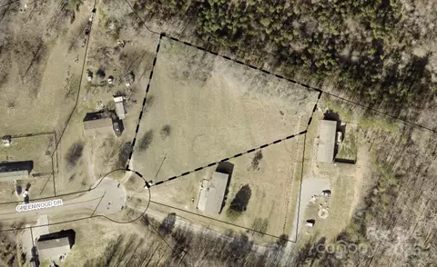 109 Greenwood Dr, Grover, NC 28073