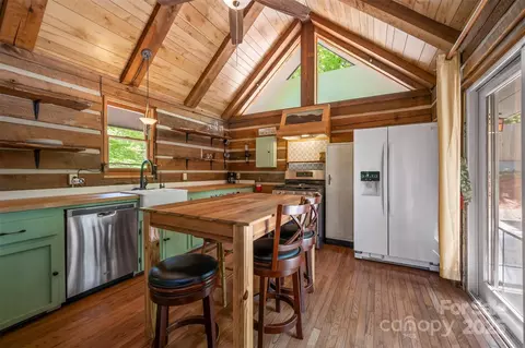 84 Bishop Ln, Mill Spring, NC 28756 photo 8