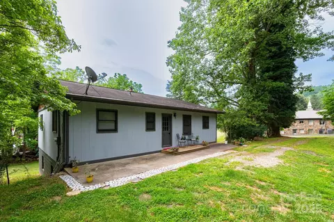 57 Gribble Rd, Franklin, NC 28734