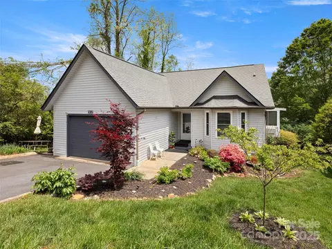 126 Cimarron Dr, Asheville, NC 28803