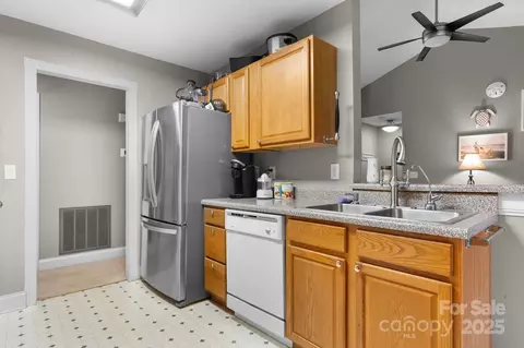 Kitchen - 103 Pine Meadows Cir, Hickory, NC 28601 photo 3 of 3