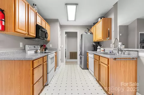 Other - 103 Pine Meadows Cir, Hickory, NC 28601 photo 4 of 11
