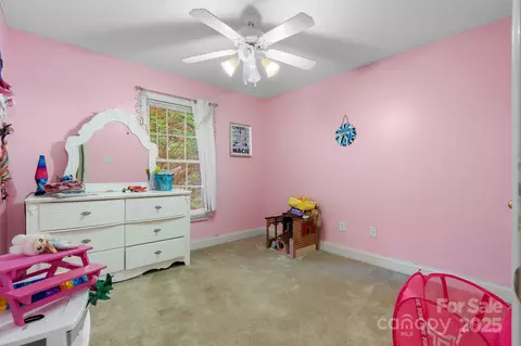 Bedroom - 103 Pine Meadows Cir, Hickory, NC 28601 photo 4 of 4