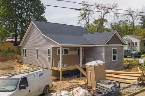 27 White Ave, Asheville, NC 28803