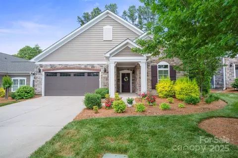 16112 Lakeside Loop Ln, Cornelius, NC 28031