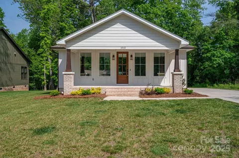 1012 W Carroll St, Cherryville, NC 28021