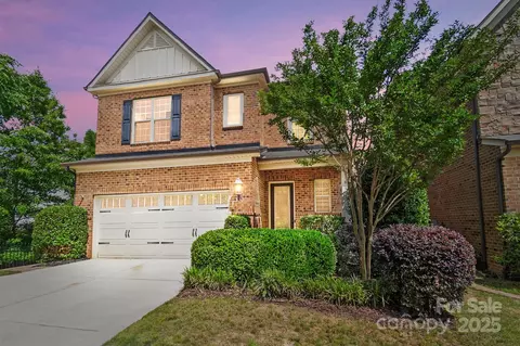 9735 Wheatfield Rd, Charlotte, NC 28277