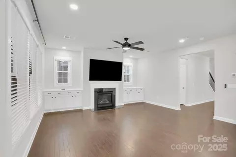Living - 13332 Caite Ridge Rd, Davidson, NC 28036 photo 2 of 2
