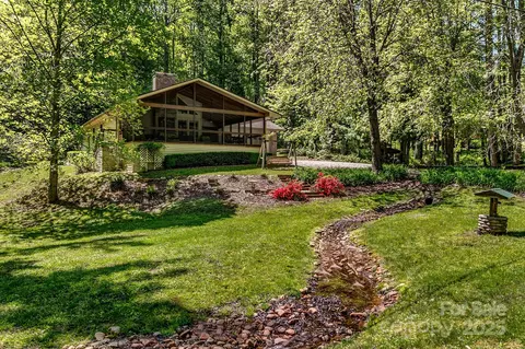 385 N Fork Rd, Black Mountain, NC 28711