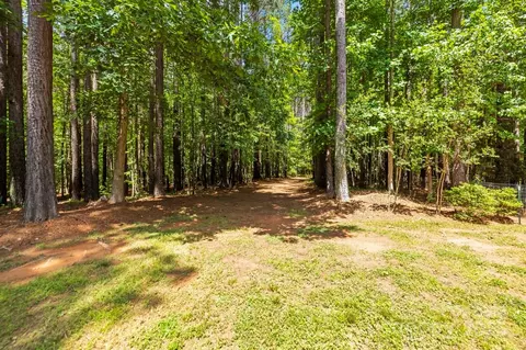 1956 Forest Ridge Dr, Stanley, NC 28164 photo 6