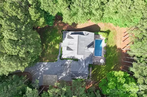 1956 Forest Ridge Dr, Stanley, NC 28164 photo 3
