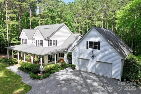 1956 Forest Ridge Dr, Stanley, NC 28164 photo 2