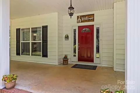 1956 Forest Ridge Dr, Stanley, NC 28164 photo 8