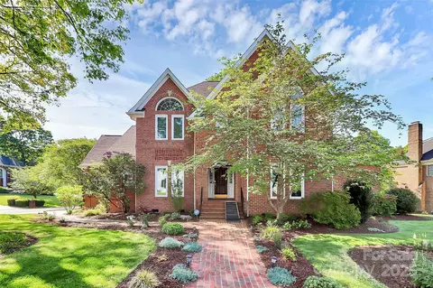 4509 Rosecliff Dr, Charlotte, NC 28277