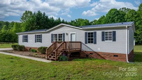 2521 Melvin Propst Dr, Morganton, NC 28655